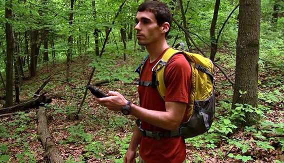 GPS навигация в гъста гора