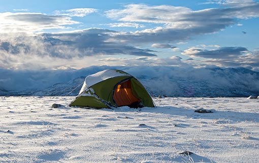 Експедиционна четирисезонна палатка